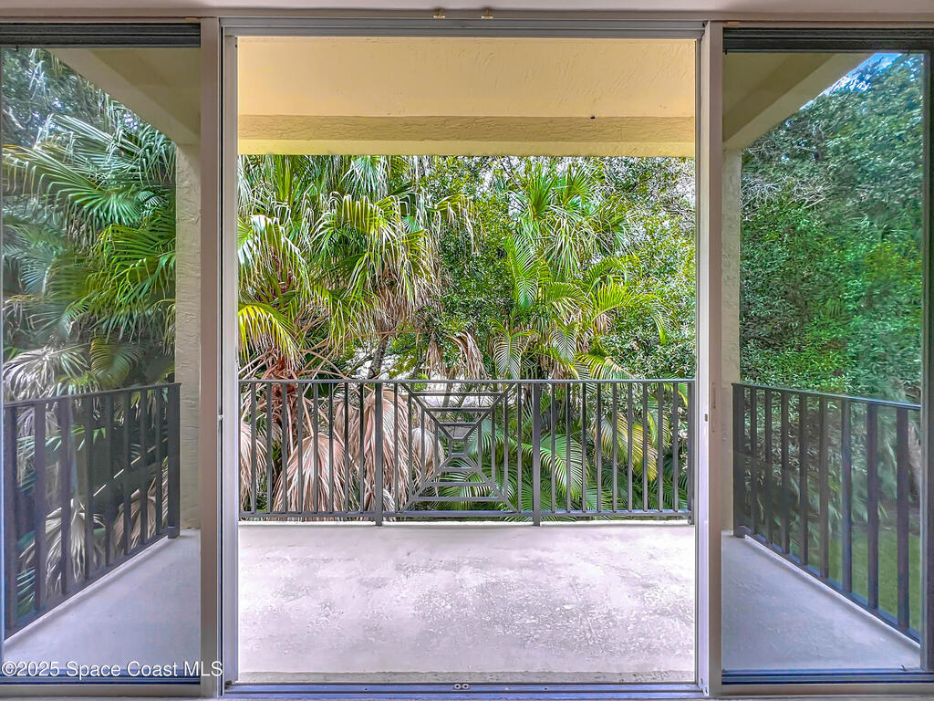 1680 42nd Square, Vero Beach, FL 32960