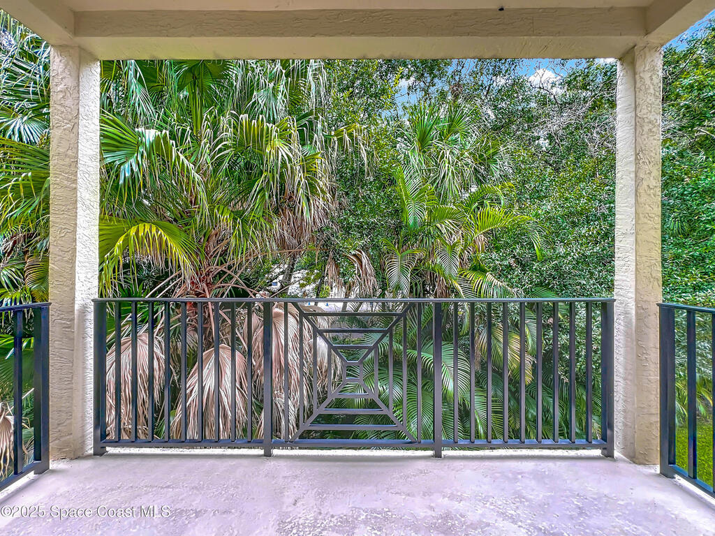 1680 42nd Square, Vero Beach, FL 32960