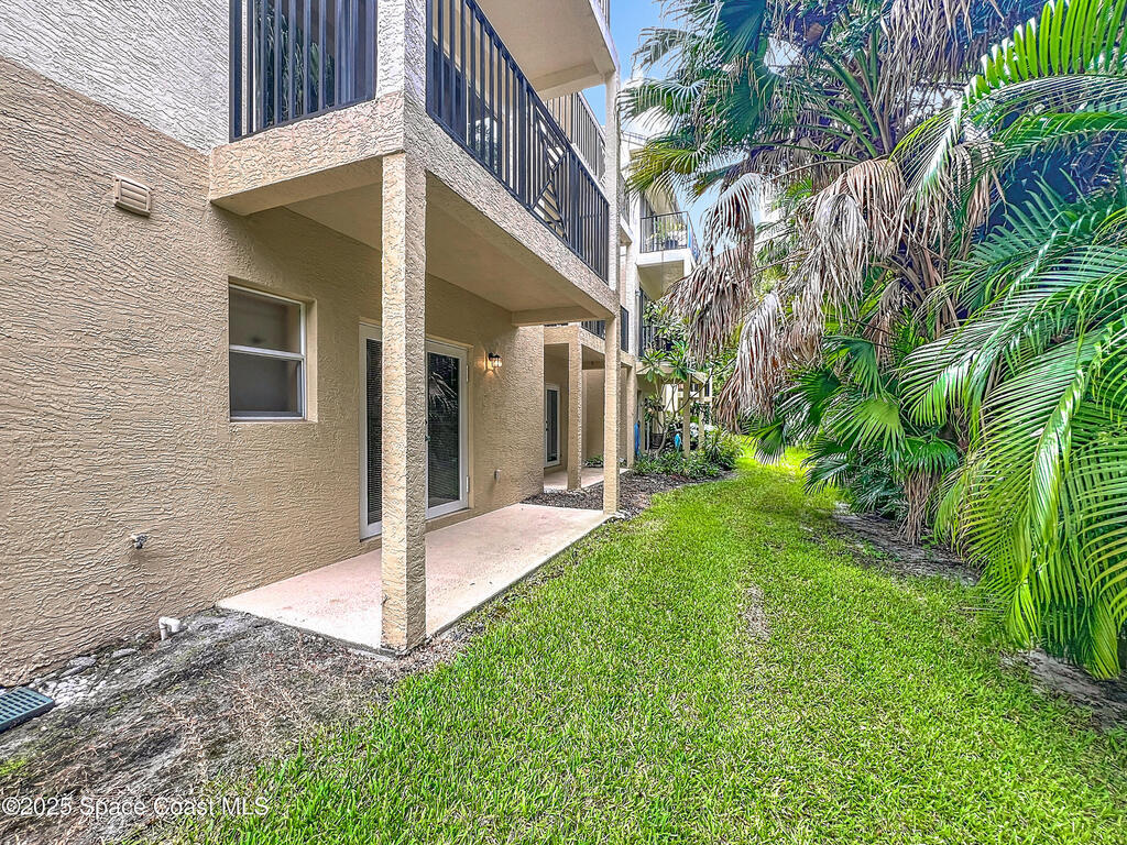 1680 42nd Square, Vero Beach, FL 32960