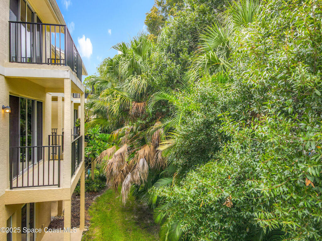 1680 42nd Square, Vero Beach, FL 32960