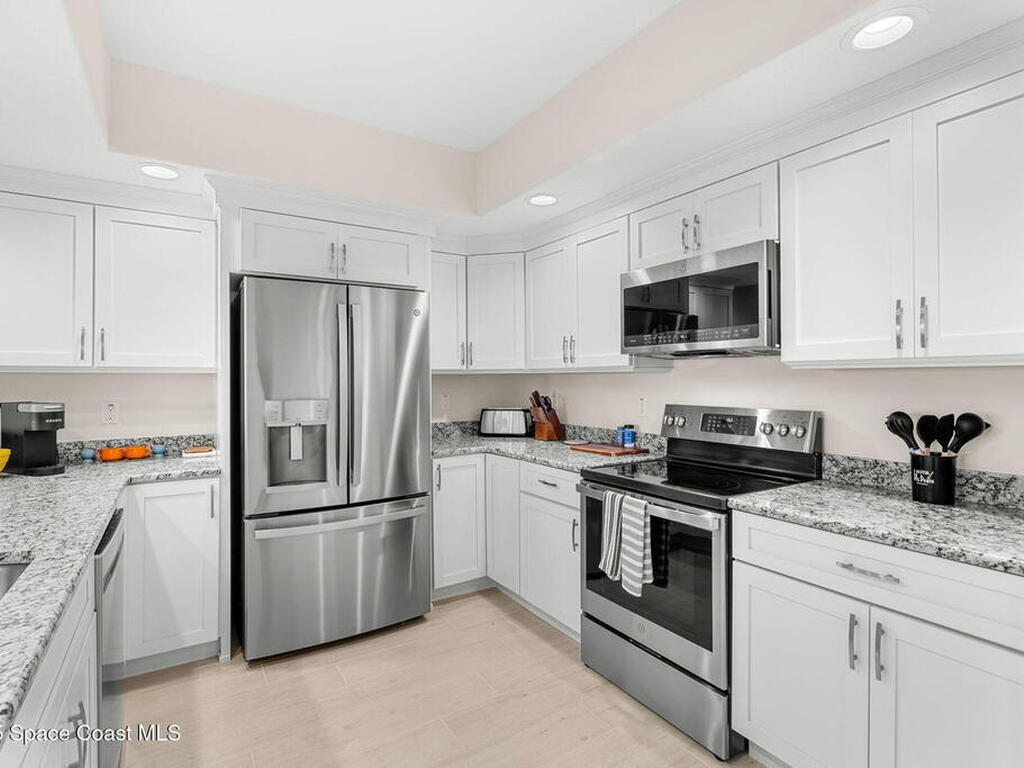 1825 Riverside Drive, Titusville, FL 32780