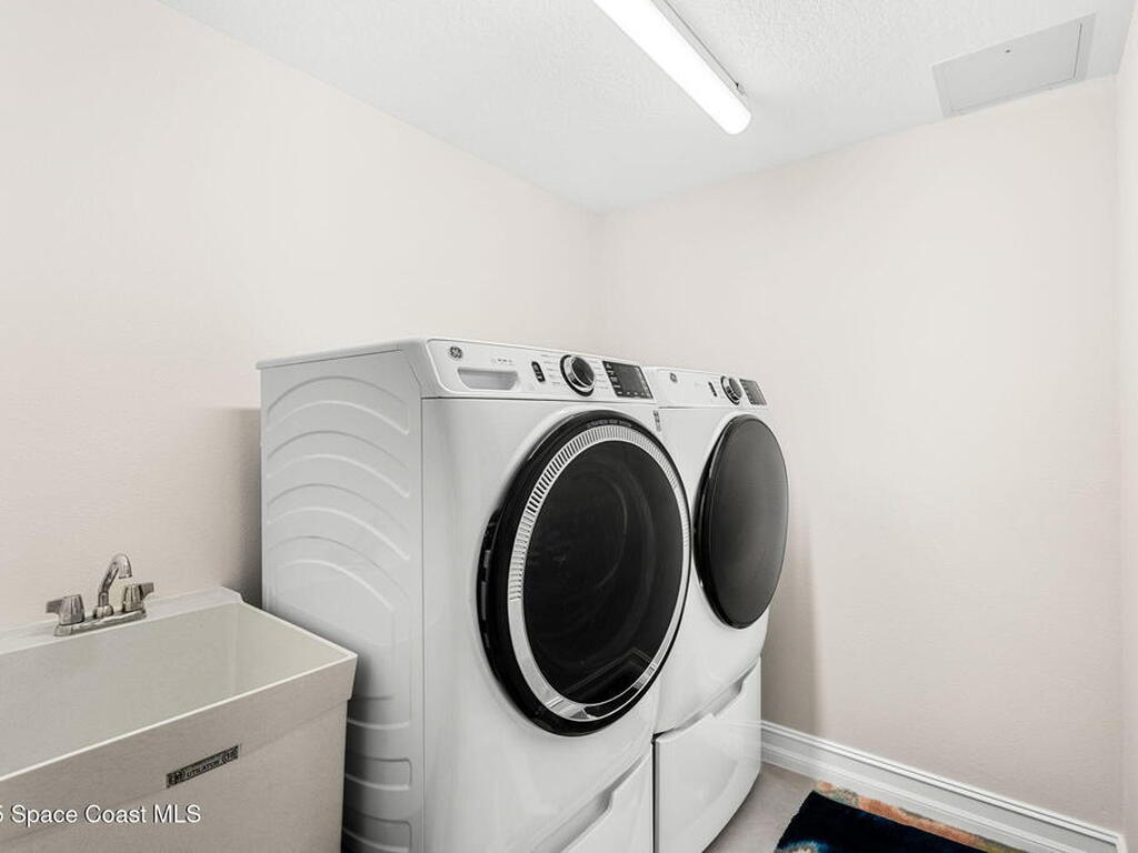 1825 Riverside Drive, Titusville, FL 32780