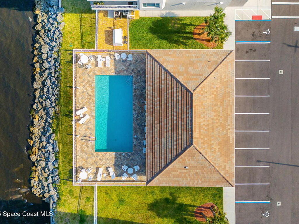 1825 Riverside Drive, Titusville, FL 32780