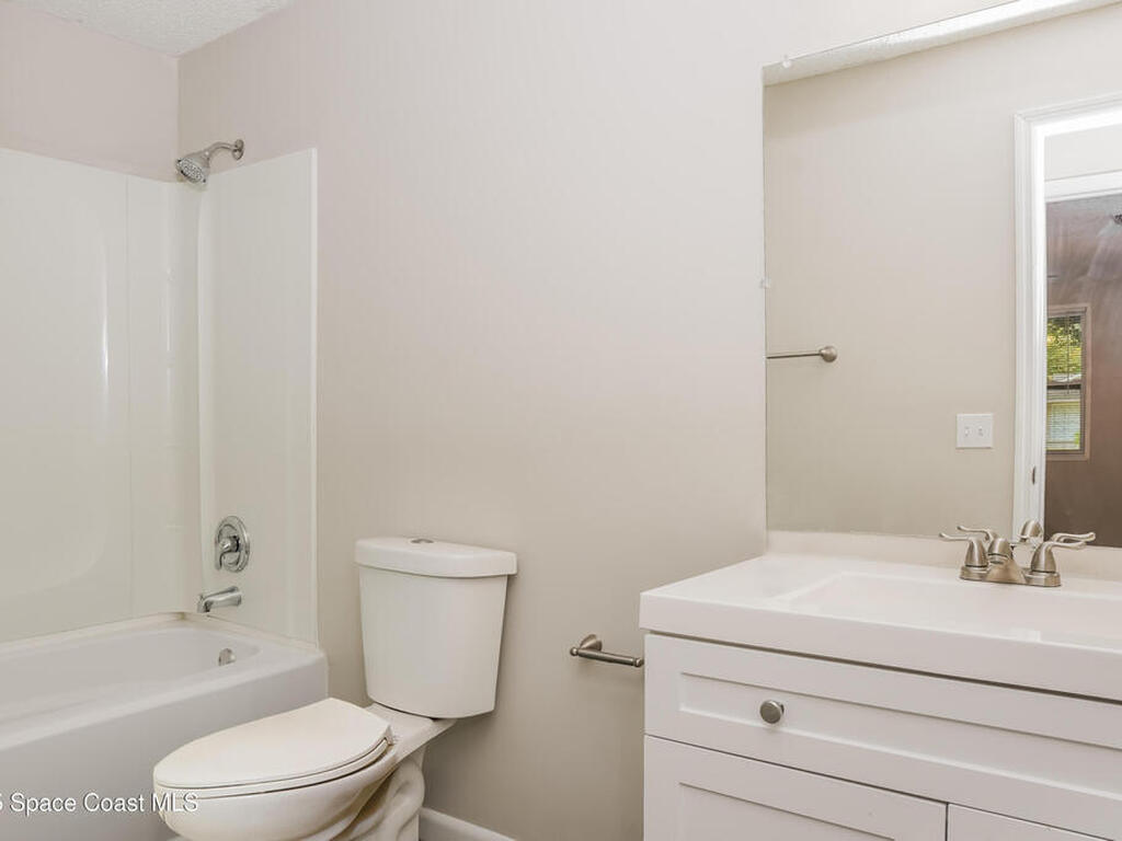 3216 1st Place, Vero Beach, FL 32968