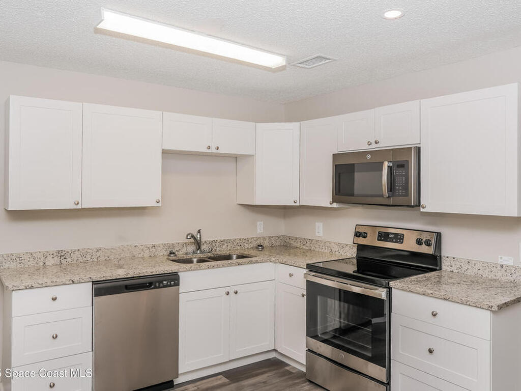 3216 1st Place, Vero Beach, FL 32968