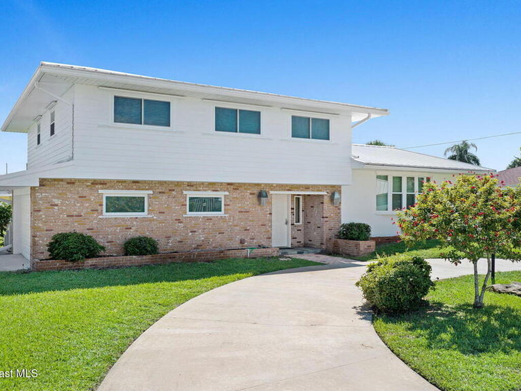 100 Cat Cay Lane, Indian Harbour Beach, FL 32937