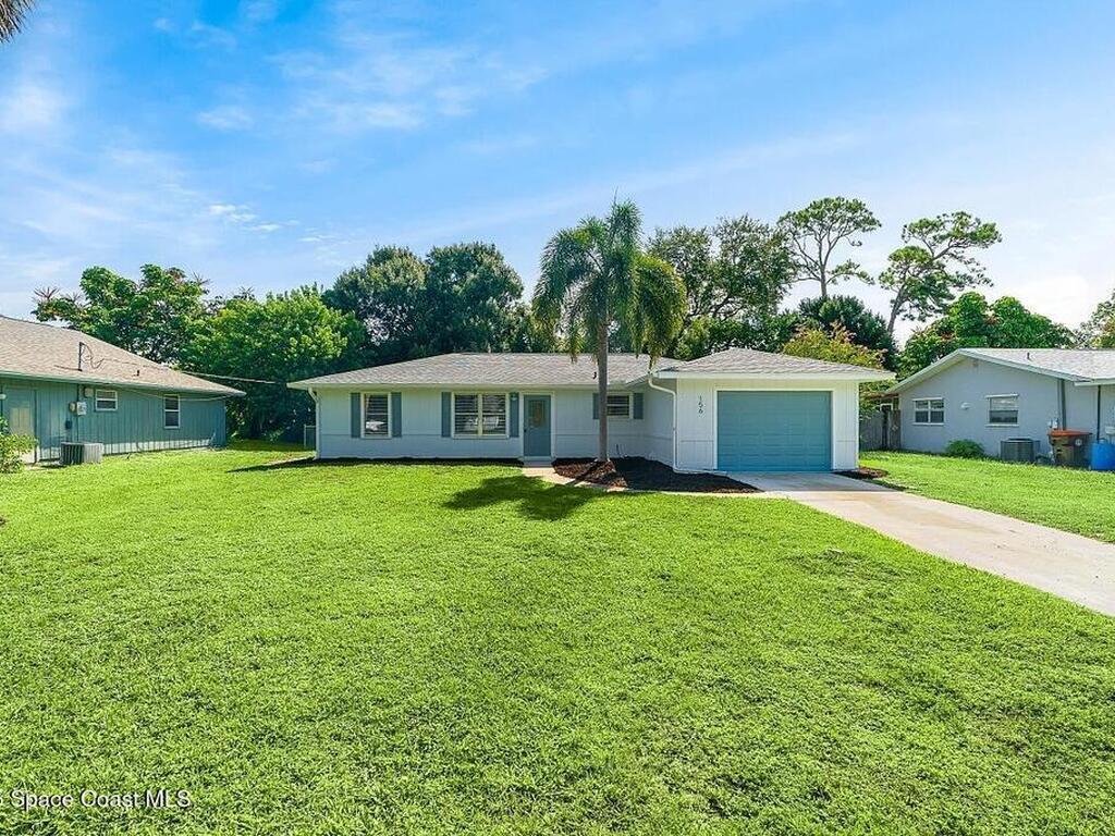 156 24th Avenue, Vero Beach, FL 32962