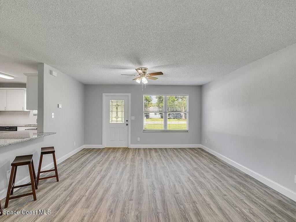 156 24th Avenue, Vero Beach, FL 32962