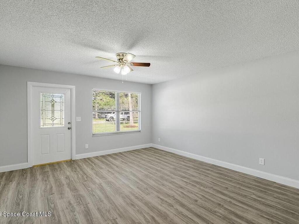 156 24th Avenue, Vero Beach, FL 32962