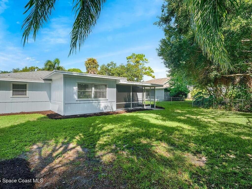 156 24th Avenue, Vero Beach, FL 32962