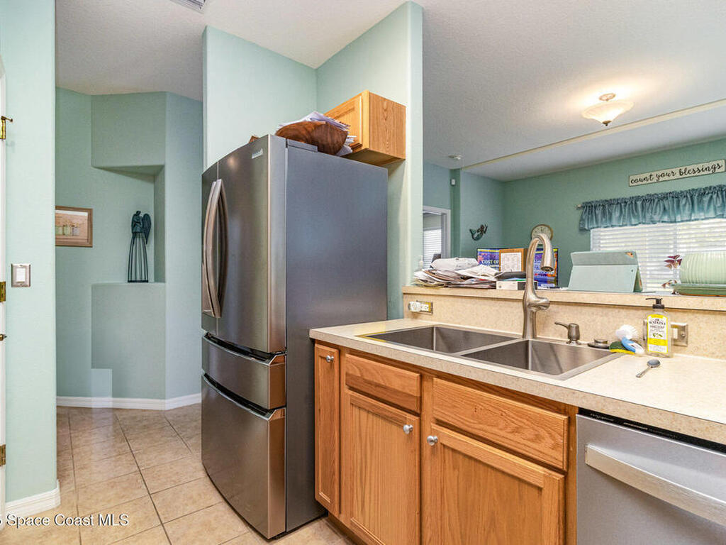 3900 Playa Del Sol Drive, Rockledge, FL 32955