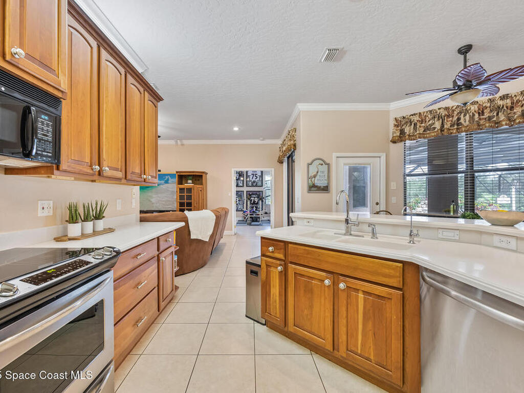 5627 Cypress Creek Drive, Grant, FL 32949