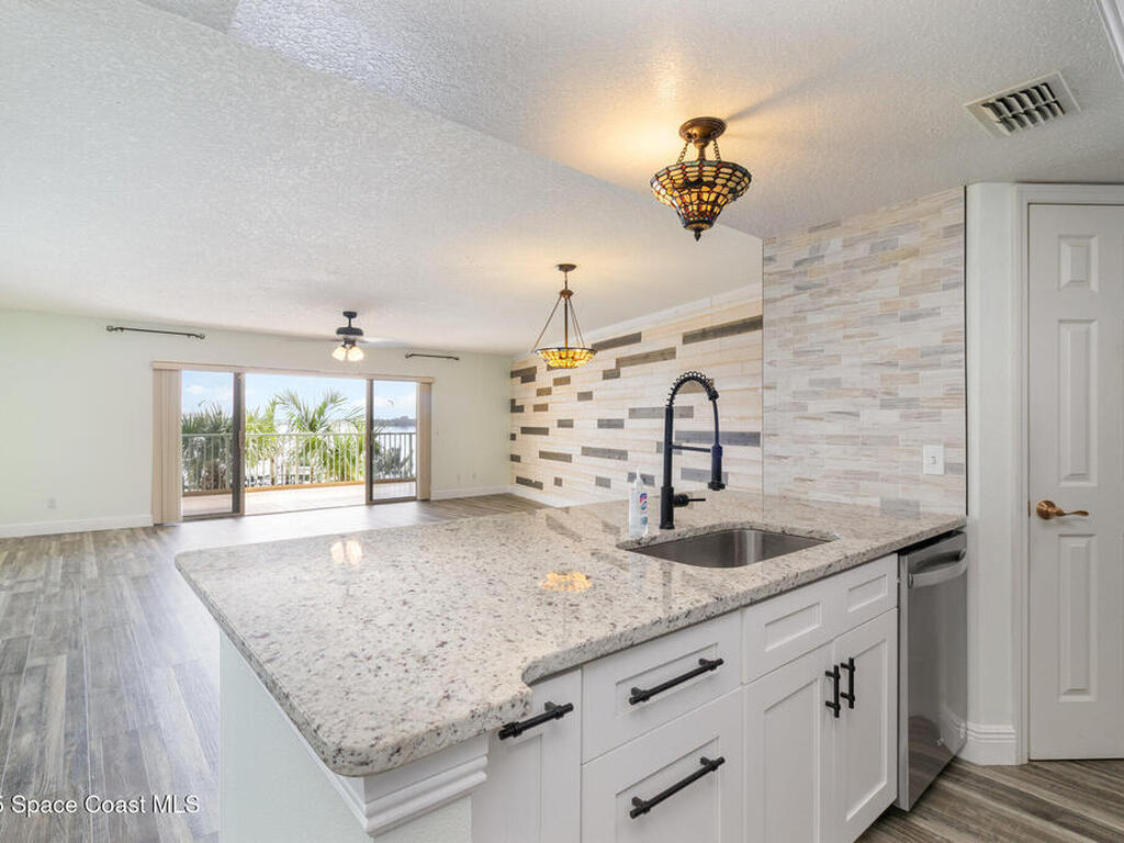 102 Riverside Drive, Cocoa, FL 32922