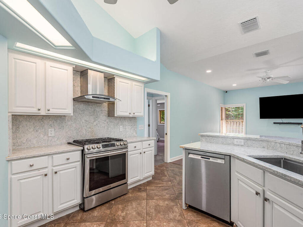 772 Lake Drive, Melbourne, FL 32940