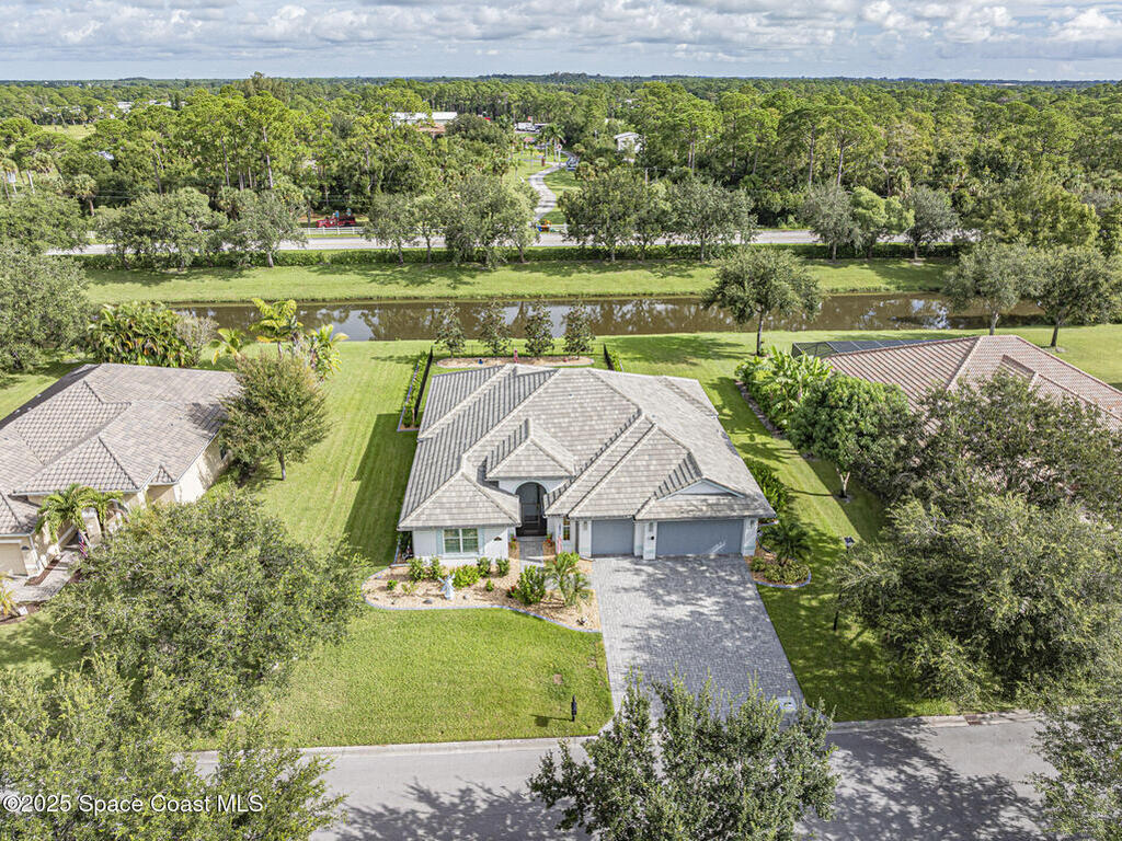 8300 Meredith Place, Vero Beach, FL 32968