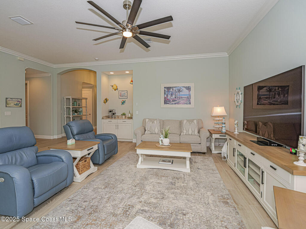 8300 Meredith Place, Vero Beach, FL 32968