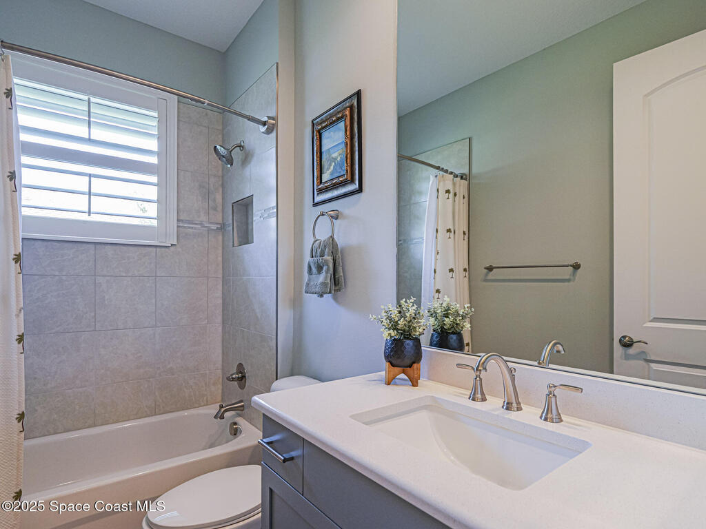 8300 Meredith Place, Vero Beach, FL 32968