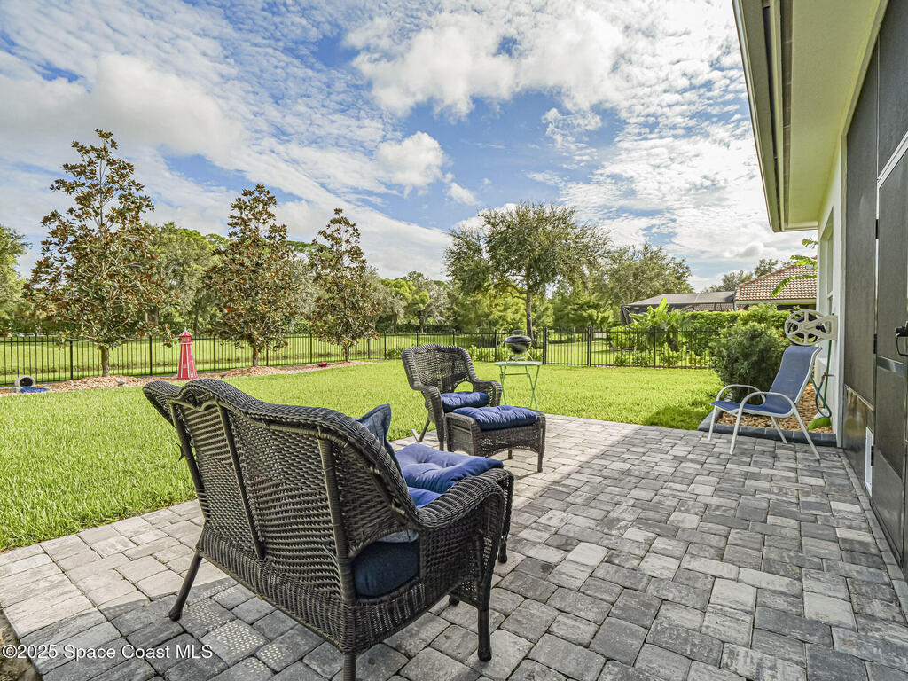 8300 Meredith Place, Vero Beach, FL 32968
