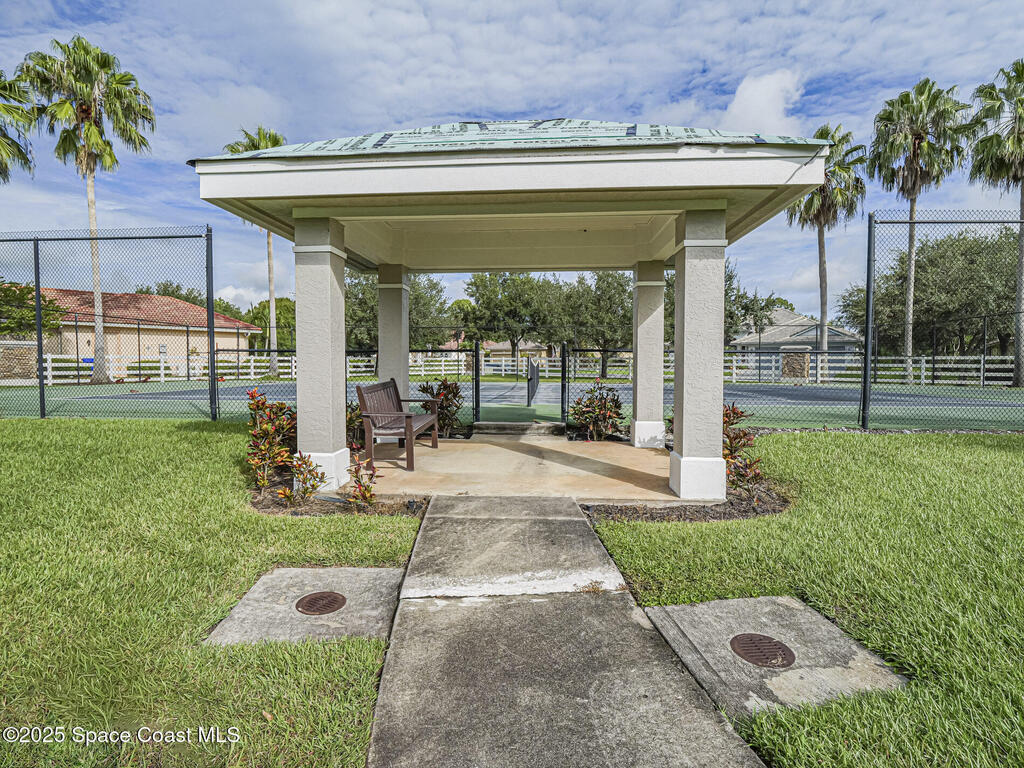 8300 Meredith Place, Vero Beach, FL 32968