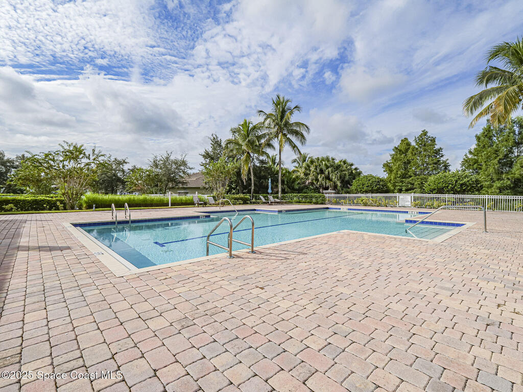 8300 Meredith Place, Vero Beach, FL 32968
