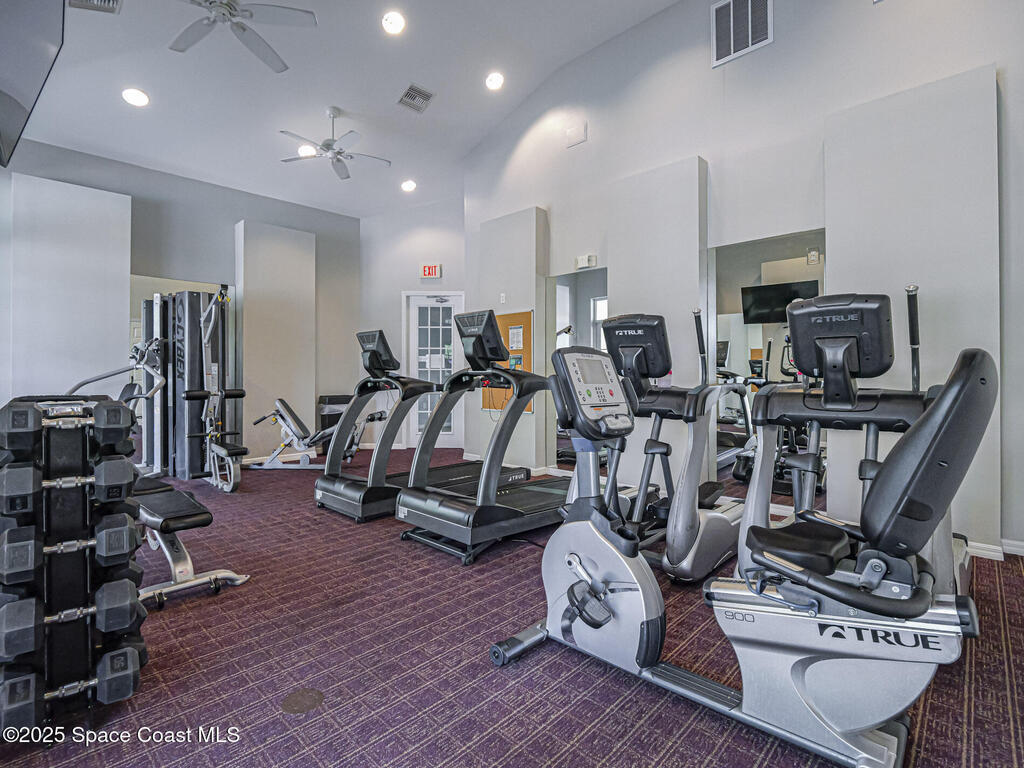 8300 Meredith Place, Vero Beach, FL 32968