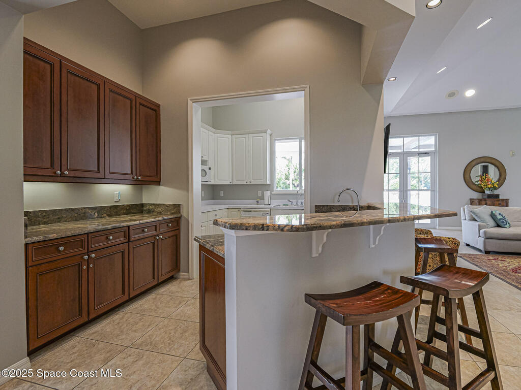 8300 Meredith Place, Vero Beach, FL 32968