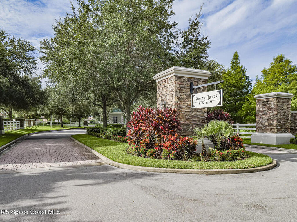 8300 Meredith Place, Vero Beach, FL 32968