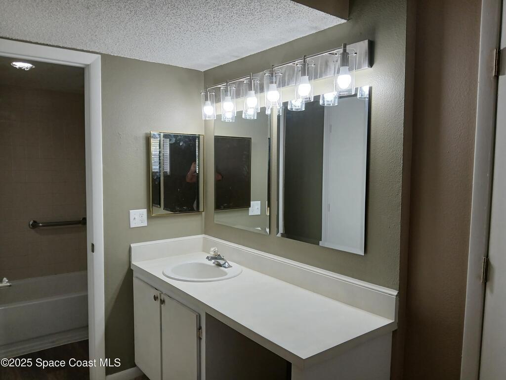 1617 Sunny Brook Lane, Palm Bay, FL 32905