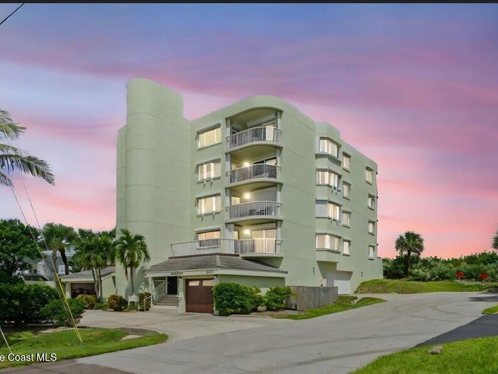 3031 S Atlantic Avenue, Cocoa Beach, FL 32931