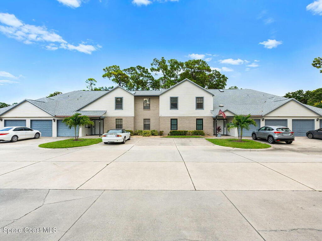 9045 York Lane, West Melbourne, FL 32904