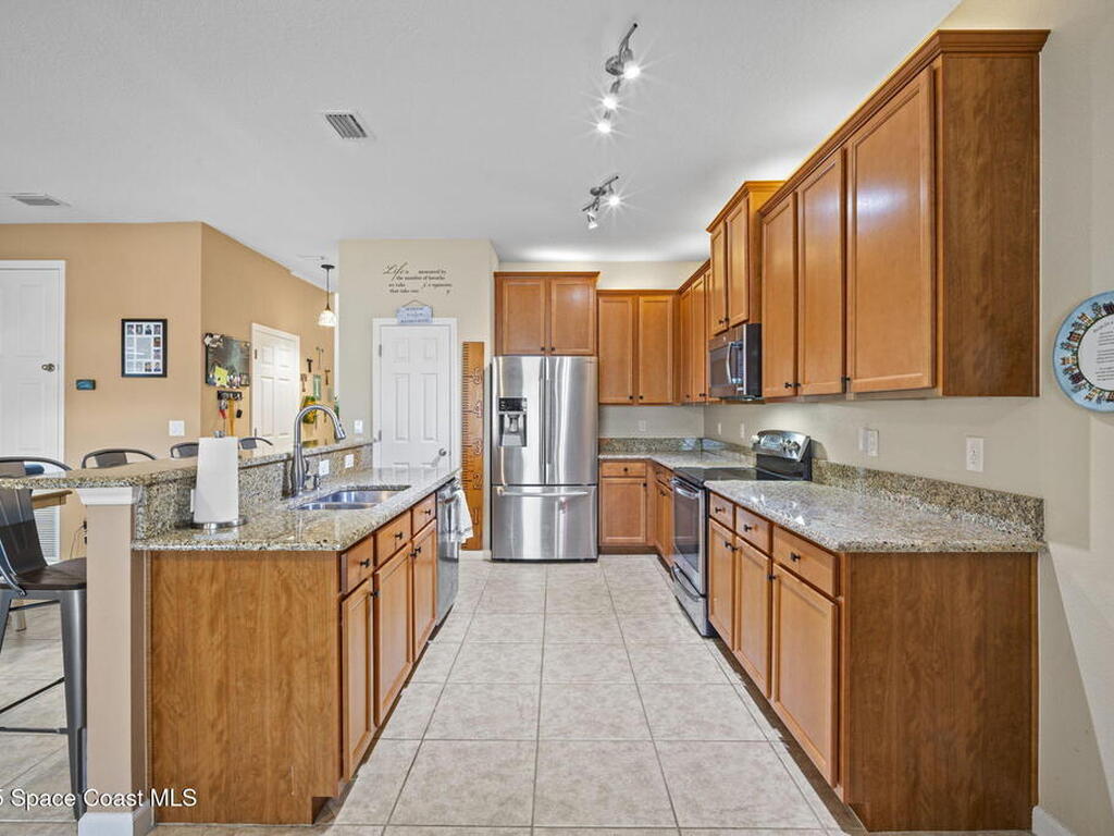 2565 Revolution Street, Melbourne, FL 32935