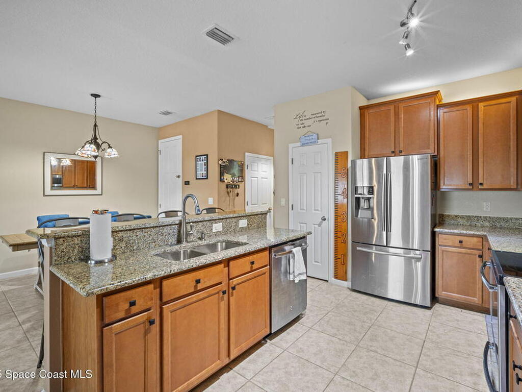 2565 Revolution Street, Melbourne, FL 32935