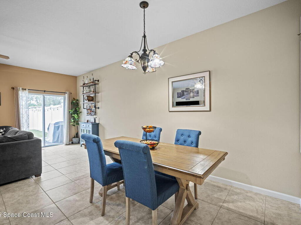 2565 Revolution Street, Melbourne, FL 32935