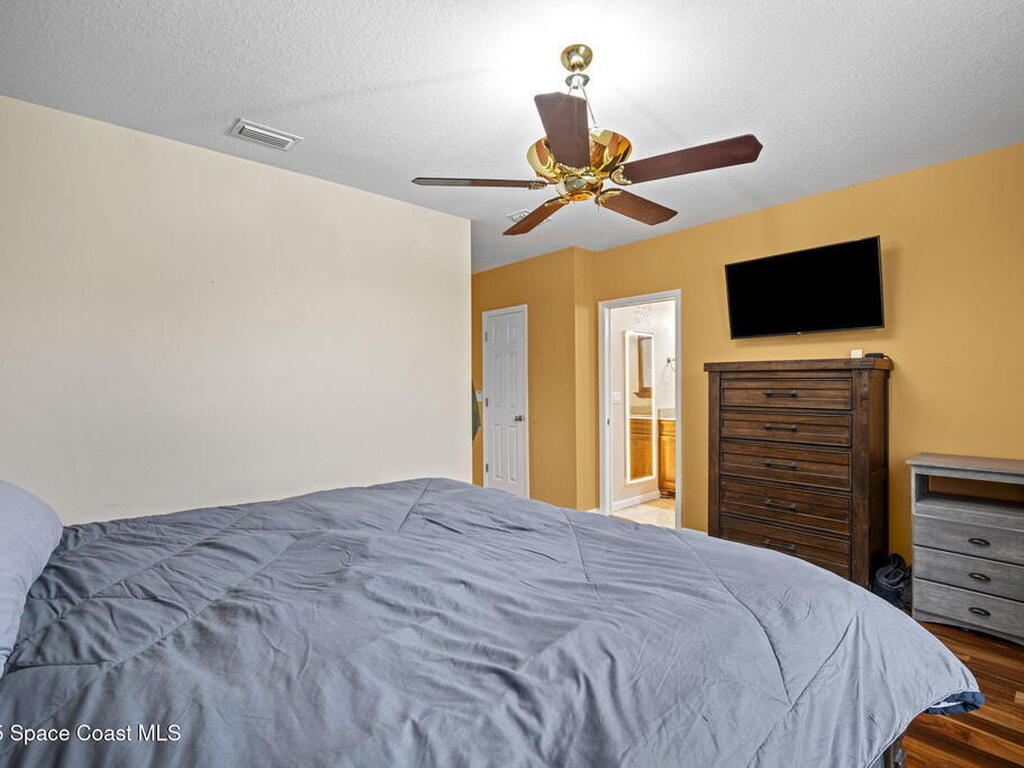 2565 Revolution Street, Melbourne, FL 32935