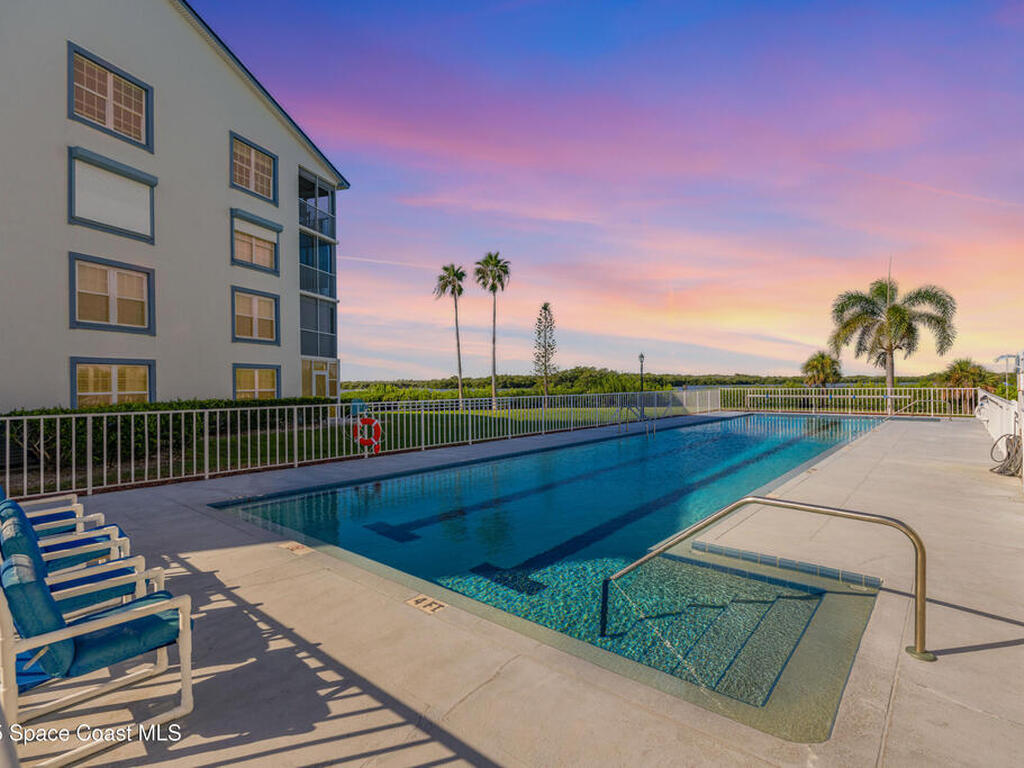 580 S Brevard Avenue, Cocoa Beach, FL 32931