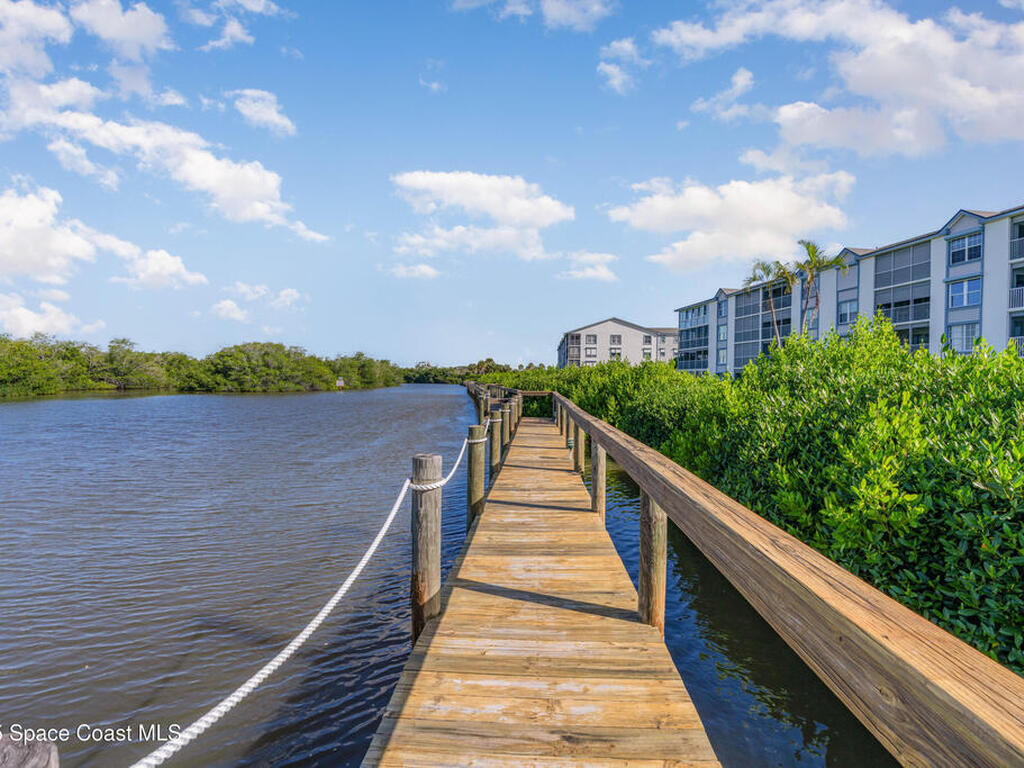 580 S Brevard Avenue, Cocoa Beach, FL 32931