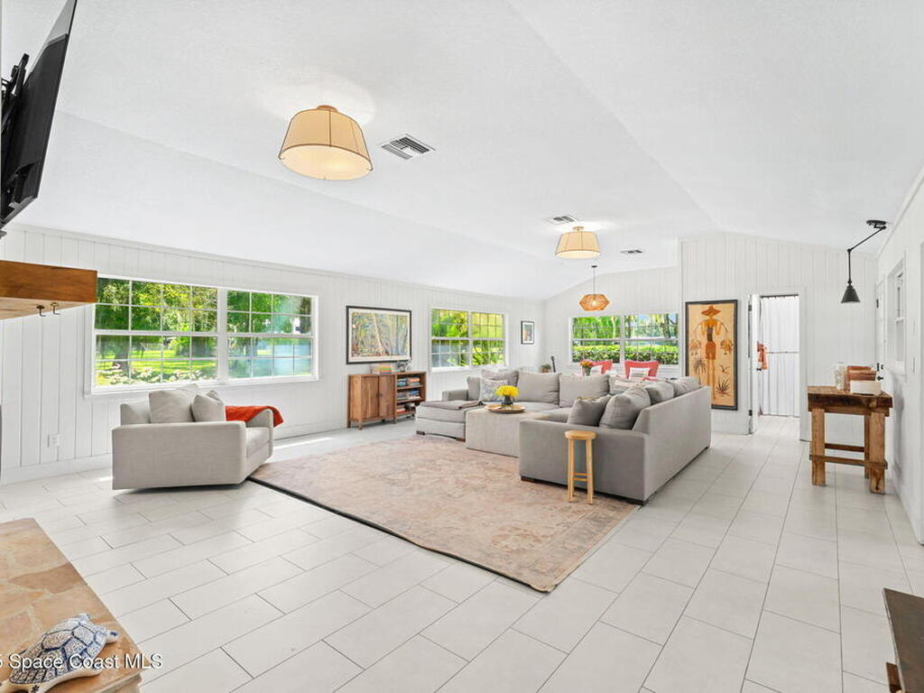 7650 Pinecrest Avenue, Melbourne, FL 32904