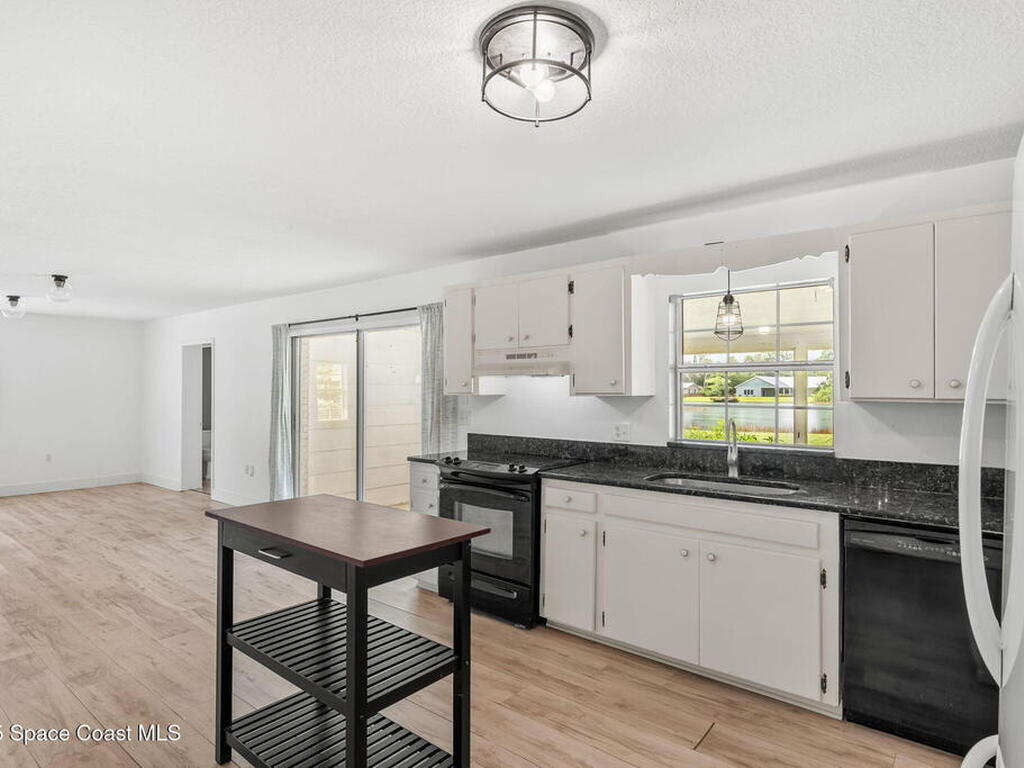 7650 Pinecrest Avenue, Melbourne, FL 32904