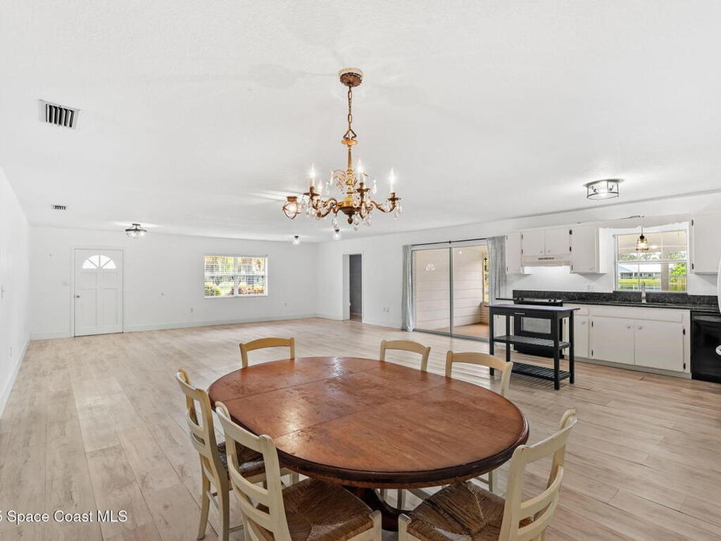 7650 Pinecrest Avenue, Melbourne, FL 32904