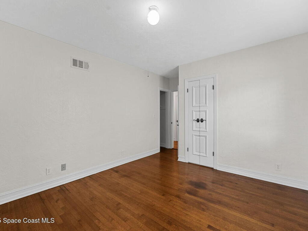 2203 S Peninsula Drive, Daytona Beach, FL 32118