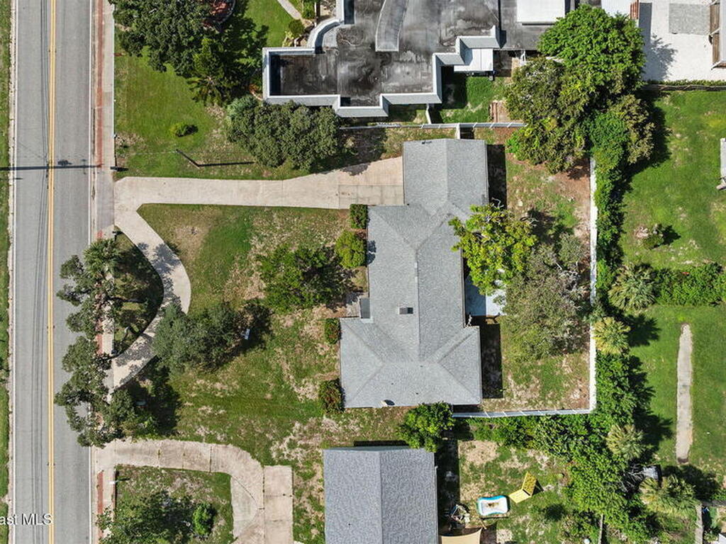 2203 S Peninsula Drive, Daytona Beach, FL 32118