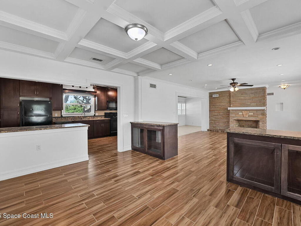 2203 S Peninsula Drive, Daytona Beach, FL 32118