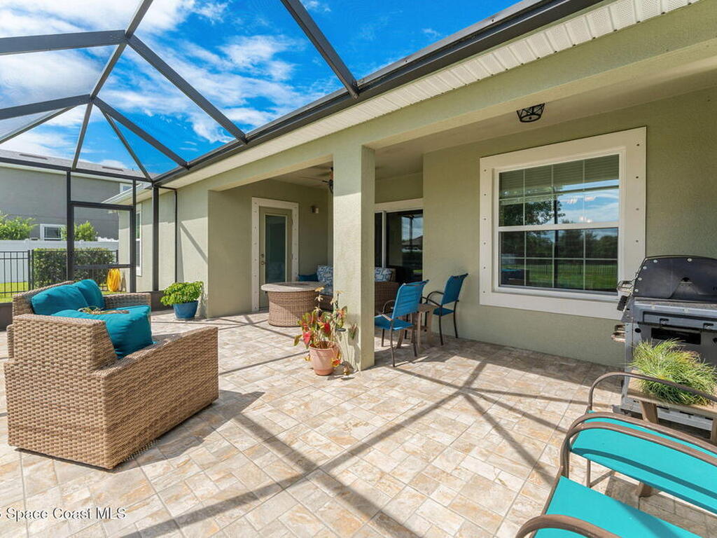 4009 Gardenwood Circle, Grant, FL 32949