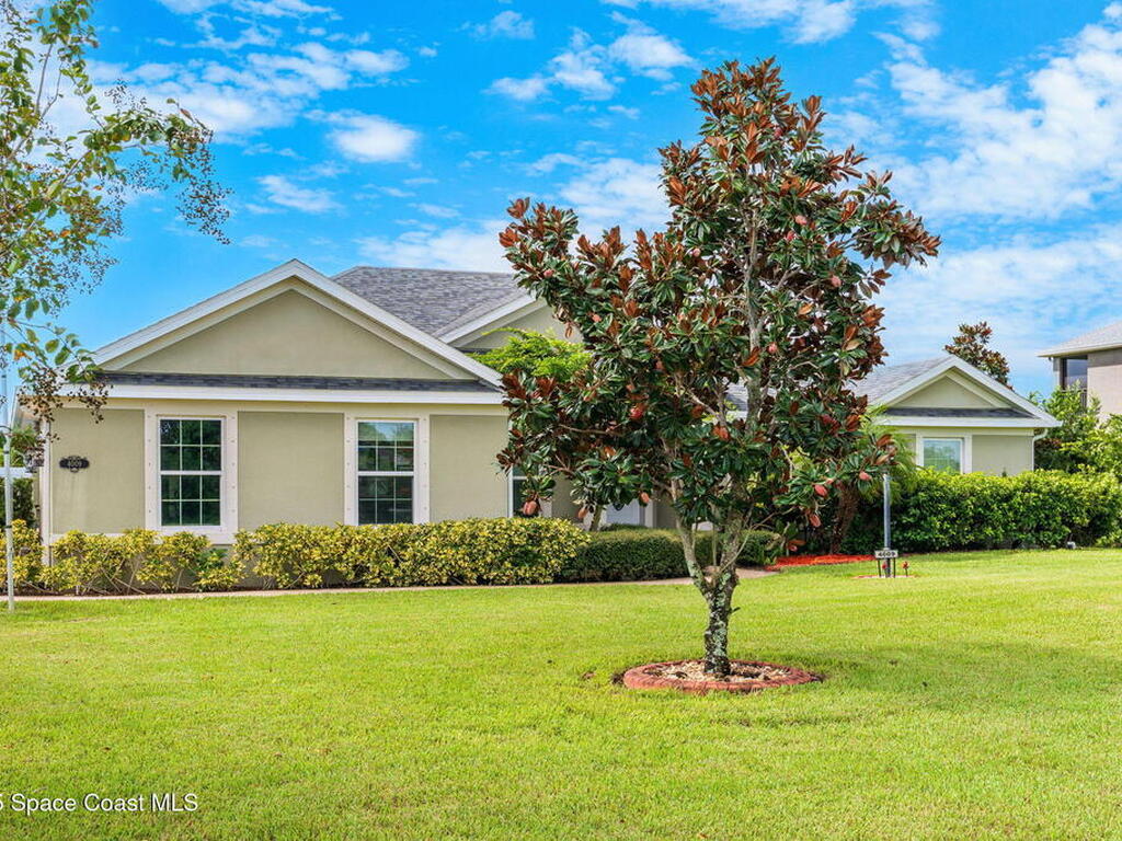 4009 Gardenwood Circle, Grant, FL 32949