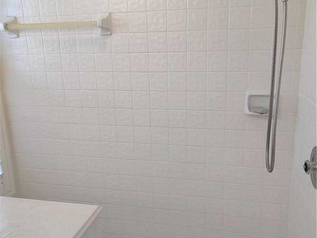 106 Prestwick Circle, Vero Beach, FL 32967