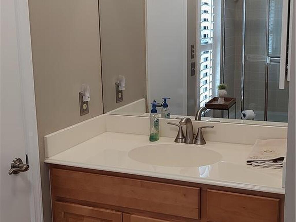 106 Prestwick Circle, Vero Beach, FL 32967