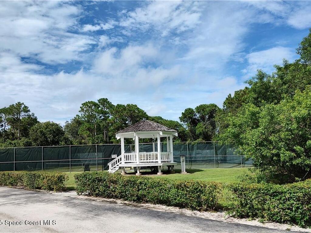 106 Prestwick Circle, Vero Beach, FL 32967