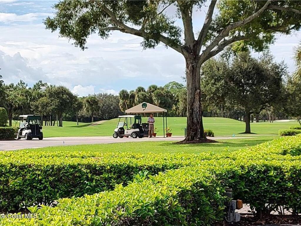 106 Prestwick Circle, Vero Beach, FL 32967