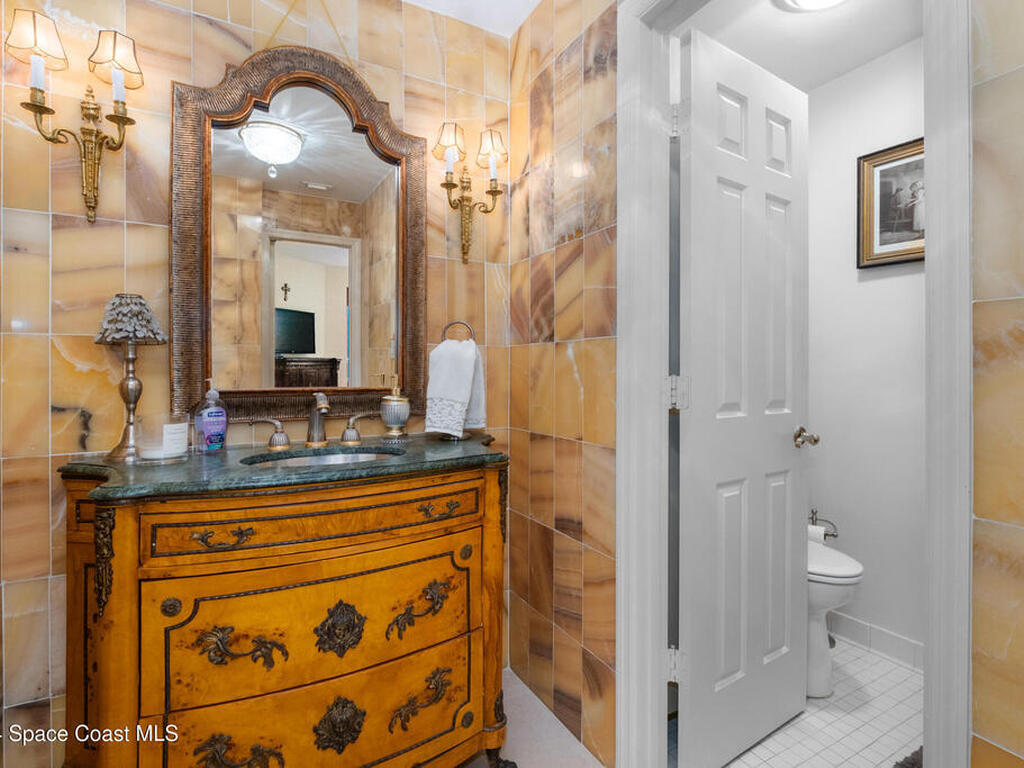 5680 Jimmy Buffett Mem Highway, Vero Beach, FL 32963