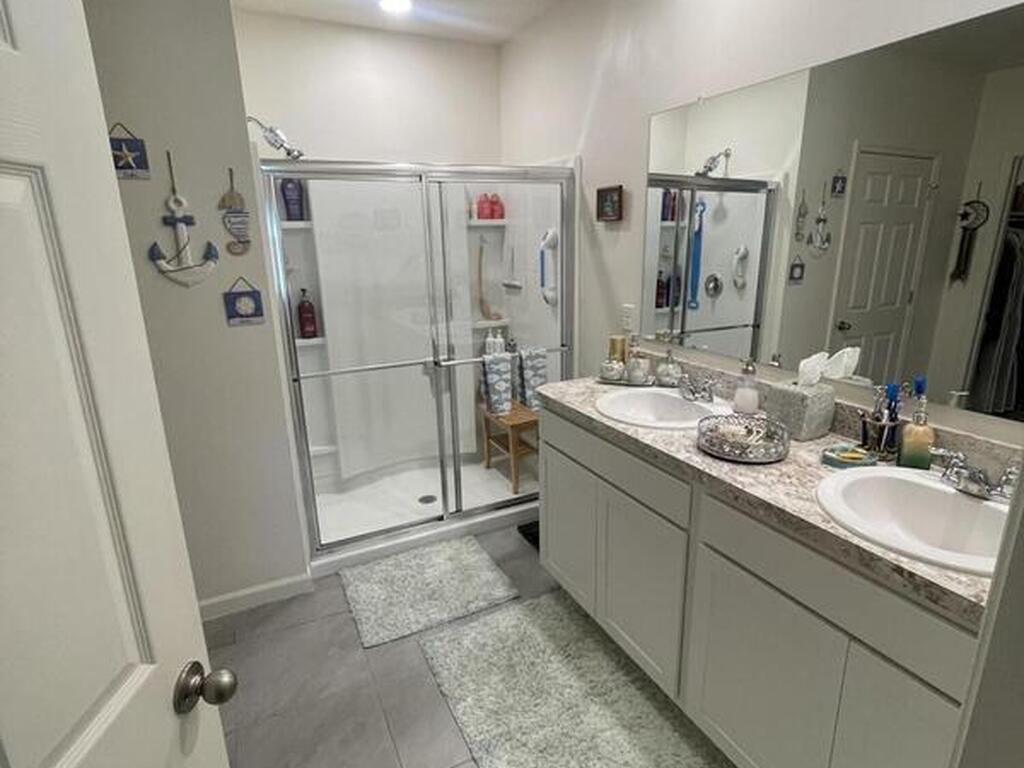 939 Remington Green Drive, Palm Bay, FL 32909